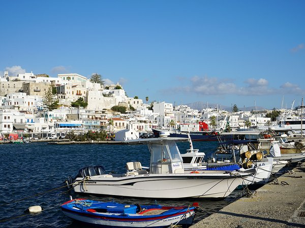 Fototapete selbstklebend: Naxos Hafen-Skyline - (viele Größen)